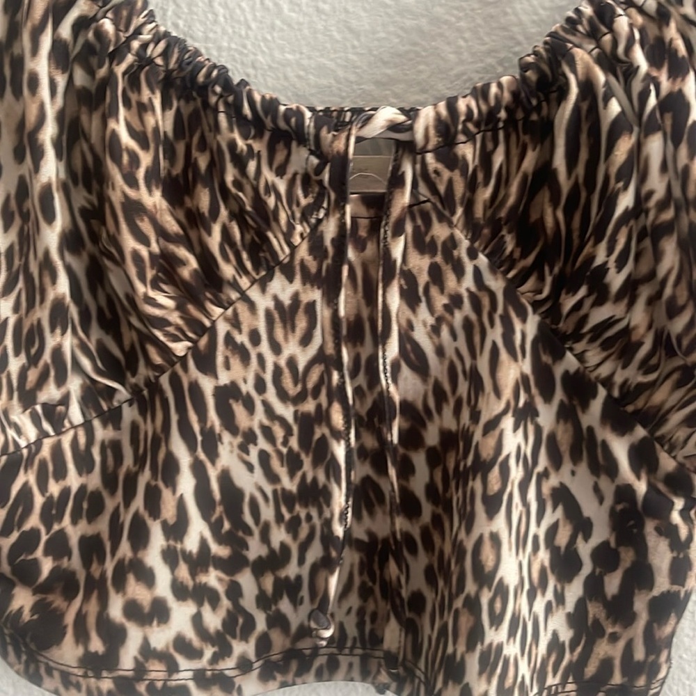 Urban Outfitters size small cheetah print cropped tank top - Picture 3 of 4